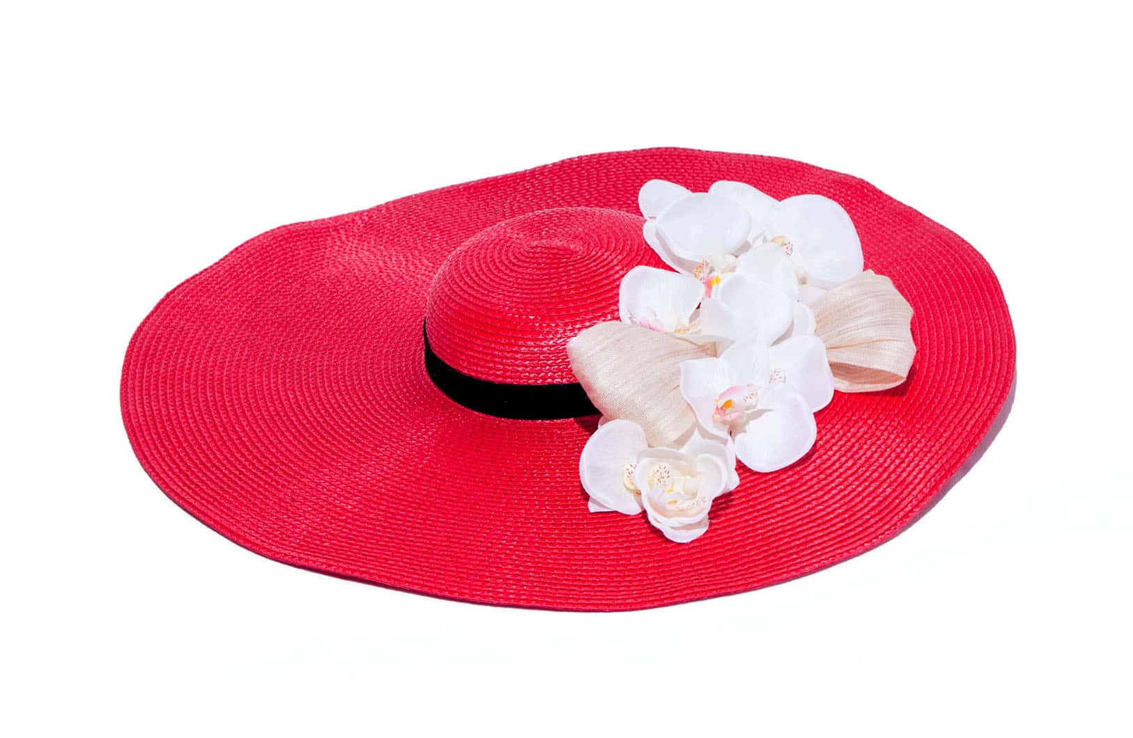 Modelo con tocado de flores